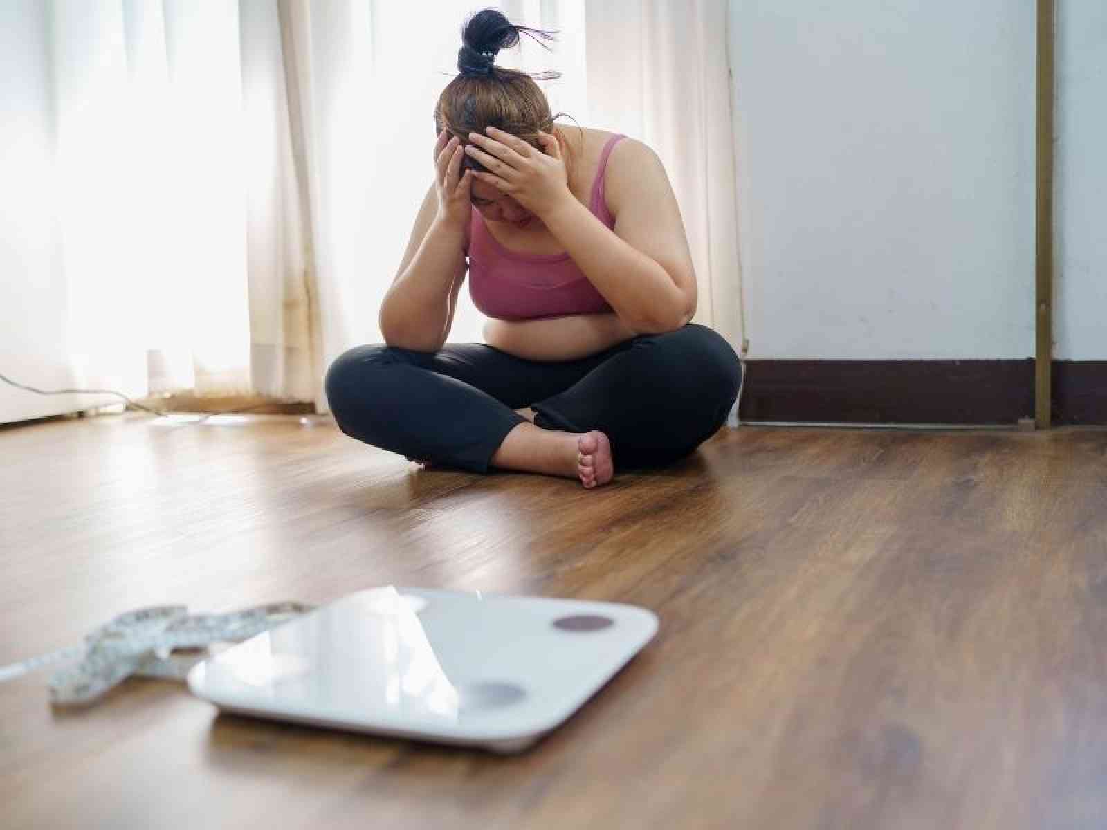 Obesity and Depression: Understanding the Link | Dr. Türker Karabuğa